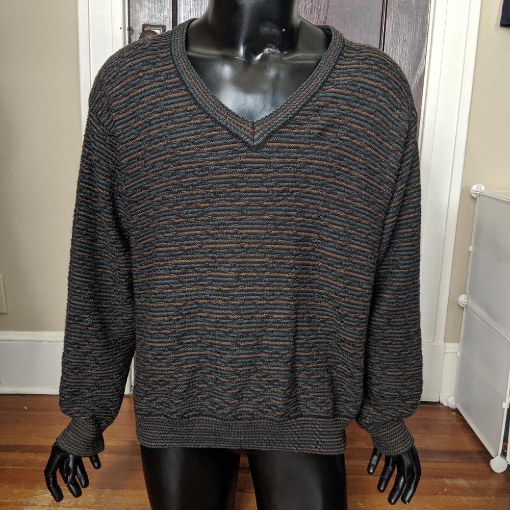 Enro vintage striped knit v-neck sweater